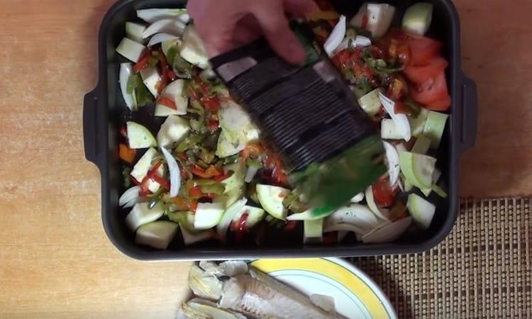Sprinkle vegetables with salt and Provencal herbs.