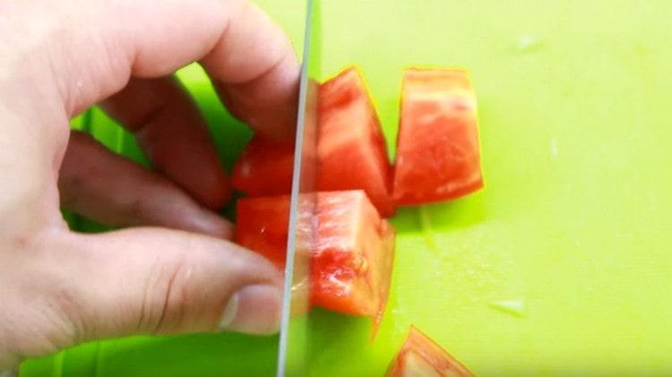 We also cut tomatoes.