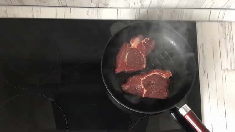 To cook beef entrecote, heat the pan