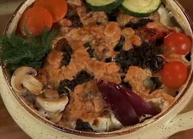 Roast chicken with potatoes and vegetables - tasty and satisfying