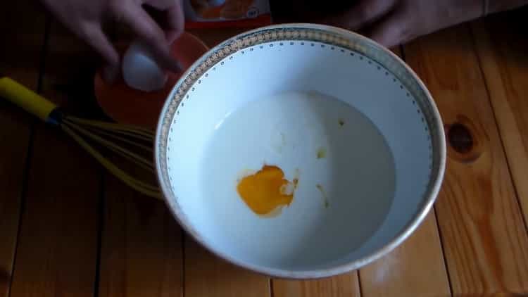 To make quick pizza in the oven, prepare kefir