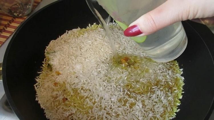 add side water to fried fish