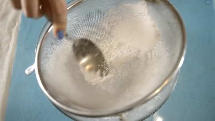 To prepare the glaze for ginger cookies, prepare the ingredients