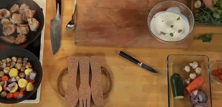 To make chicken roast with potatoes, prepare the sauce