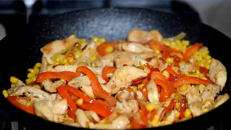 Combine the ingredients for the chicken quesadilla