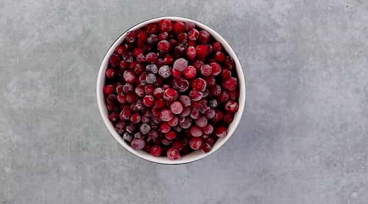 To make cranberry compote, prepare the ingredients