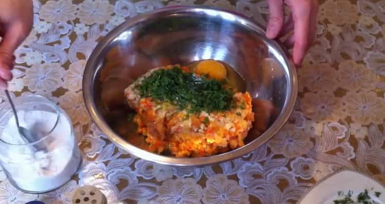 To prepare fish cutlets, prepare the minced meat