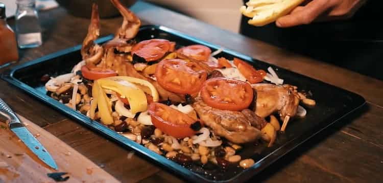 To cook the whole rabbit in the oven. chop tomatoes