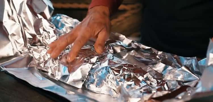 To cook the whole rabbit in the oven. prepare the foil