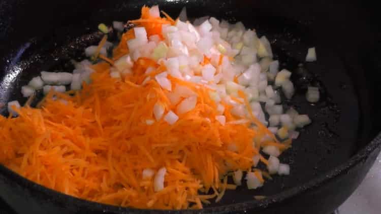 To cook the stewed rabbit with potatoes, fry the onions