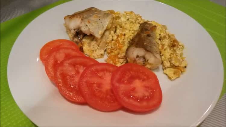 Juicy pollock in sour cream, baked in the oven - a very easy recipe