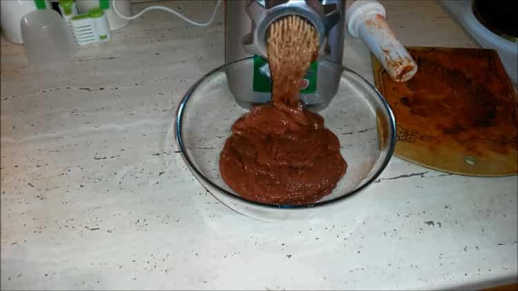 To make beef liver fritters, mix the ingredients