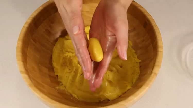 To prepare the cookies in the oven, prepare the ingredients