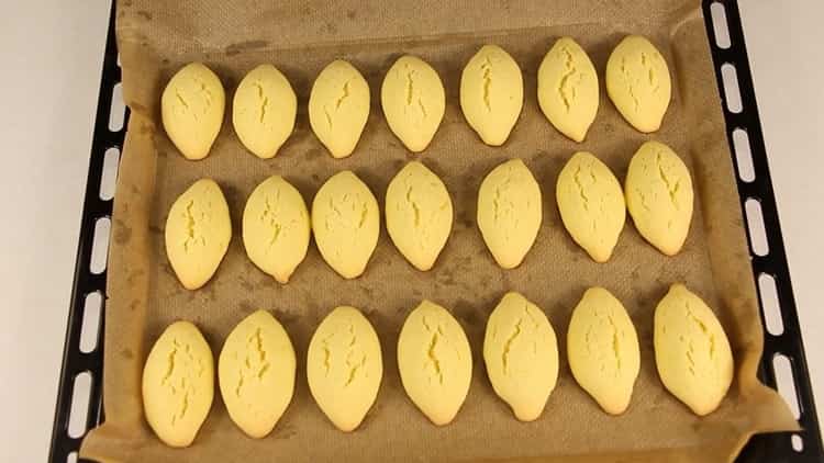 Oven cookies in the oven - incredibly tasty with a delicate aroma of orange