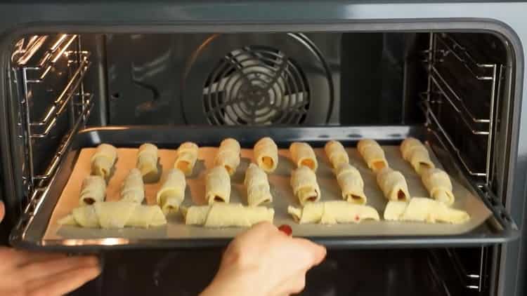 Preheat the bagels to make the bagels