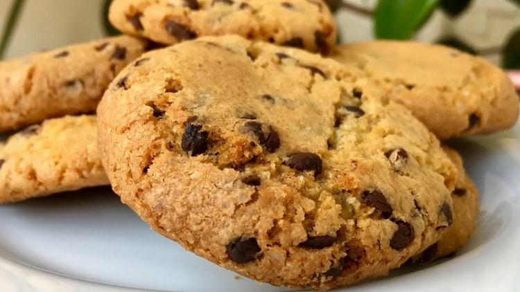 Homemade Chocolate Chip Cookies - Delicious
