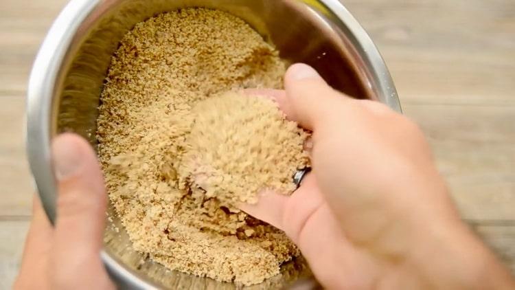 Prepare the ingredients for the sandwich cookie.