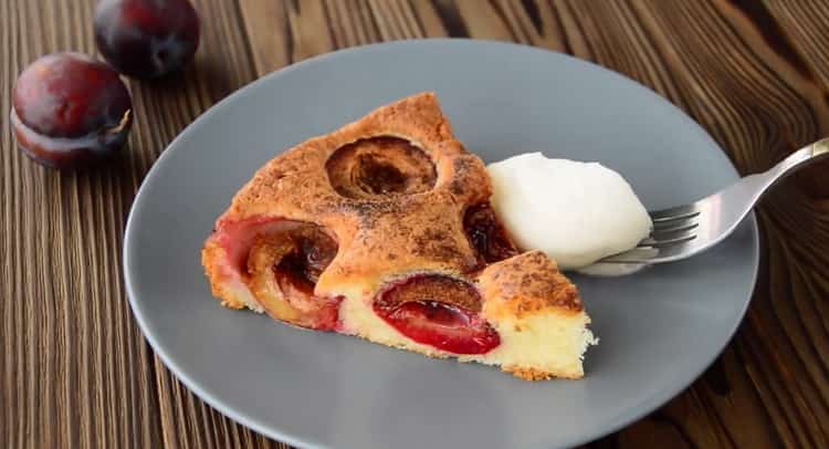 Plum pie - famous American recipe