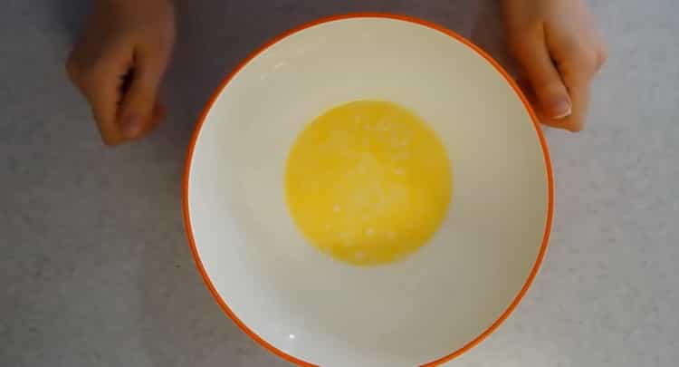 To make lingonberry pie, prepare the ingredients for the dough