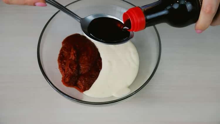 To make pizza without yeast, make the sauce