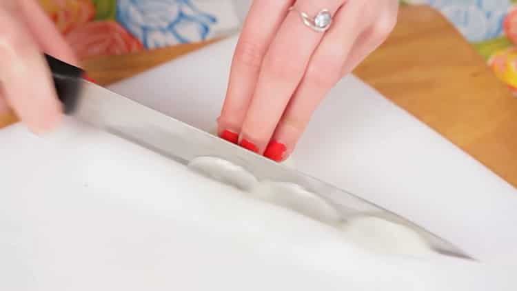 To cook pizza in the microwave, chop onion