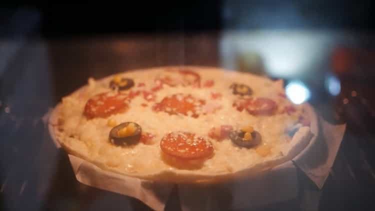 To make a pizza pie,