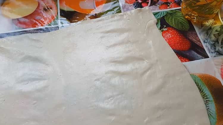 To prepare pizza with crab sticks, prepare the ingredients