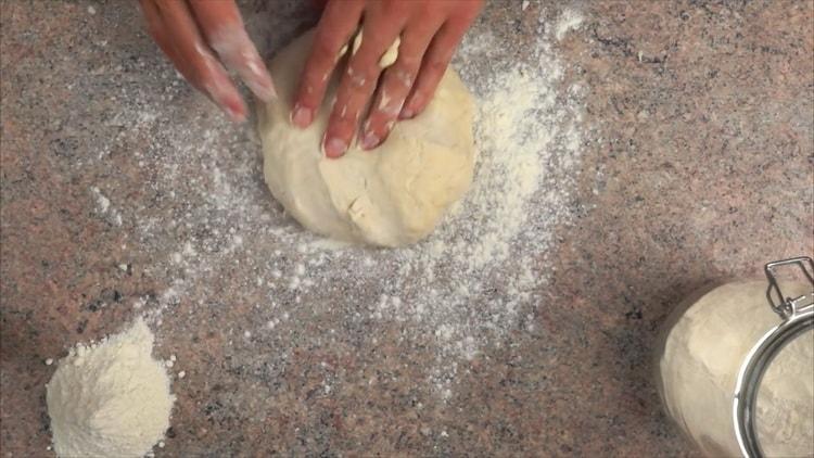 For making pizza with chicken and pineapple