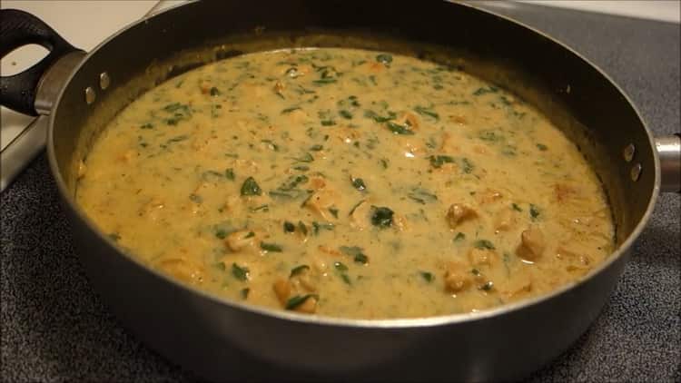 Delicious Chicken Gravy Ready