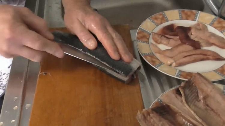 For salting herring, make an incision on the fish