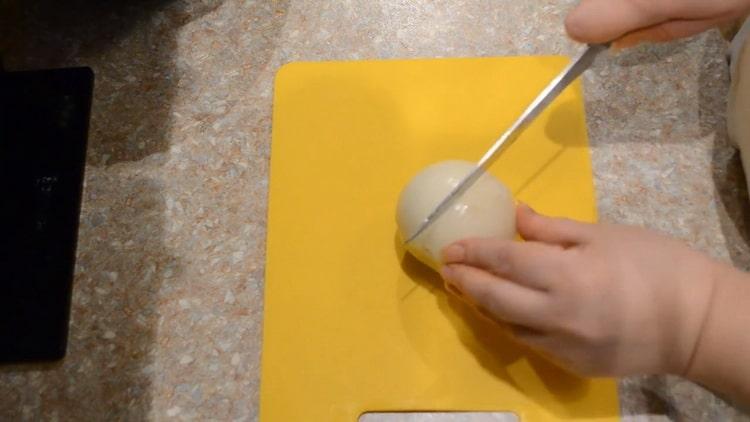 To cook fish, chop onion