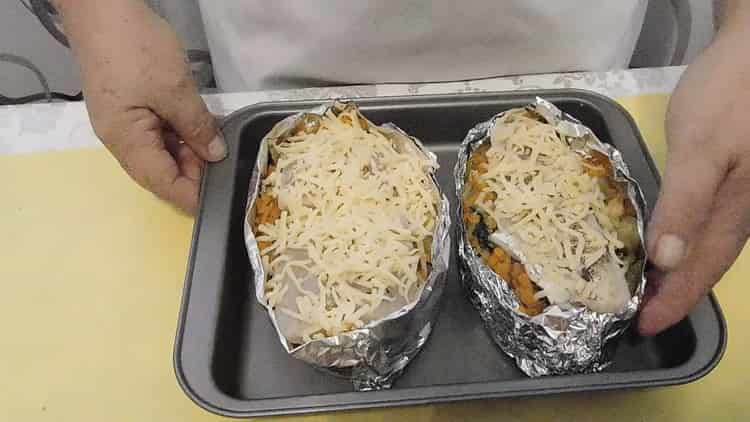 To cook fish with rice in the oven, cheese