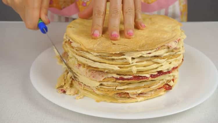 To make a puff cake, line the edges