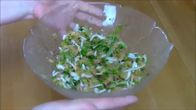 To make puff khinkali, prepare the minced meat