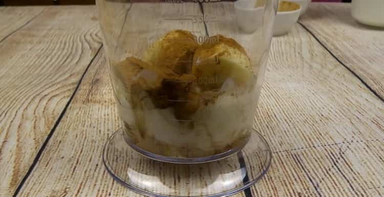 Mix the ingredients with a banana smoothie.