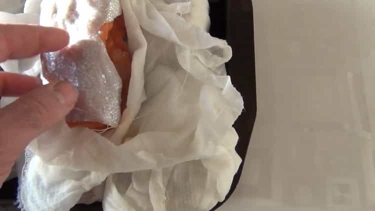 To cook salted fish, let the fish stand