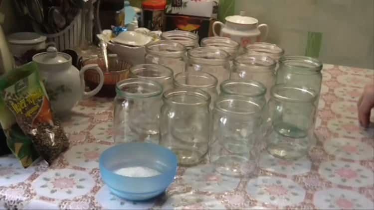 To cook rabbit stew, cook the dishes