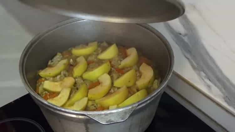 To cook Uzbek pilaf with chicken, cover the cauldron