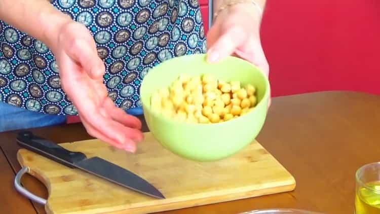 To cook Uzbek pilaf with chicken, prepare the ingredients