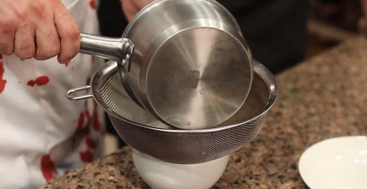 To make tuna, strain the sauce