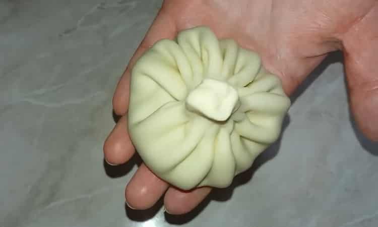 To prepare khinkali according to a simple recipe with a photo, prepare a meal