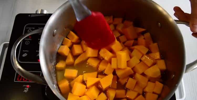 To prepare pumpkin candied fruit at home, prepare the ingredients