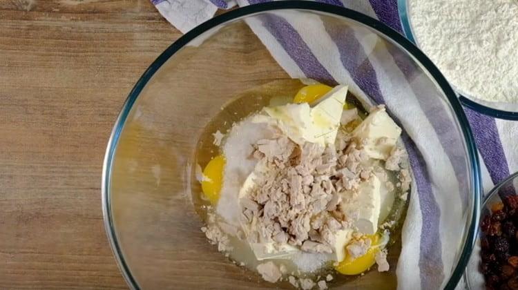 Add crushed yeast as well.