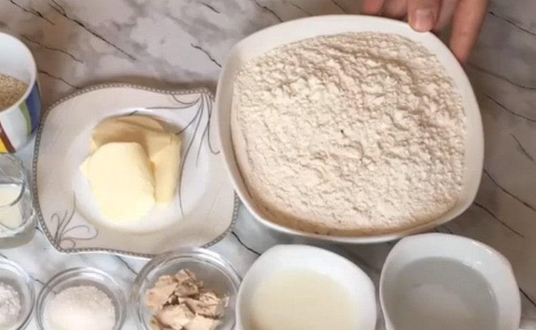 Sift the flour, remove the butter from the refrigerator.