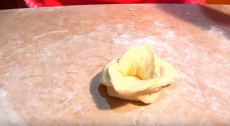 We turn off the petals of such a rose.