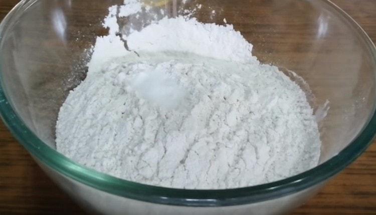 Sift the flour, add salt to it.