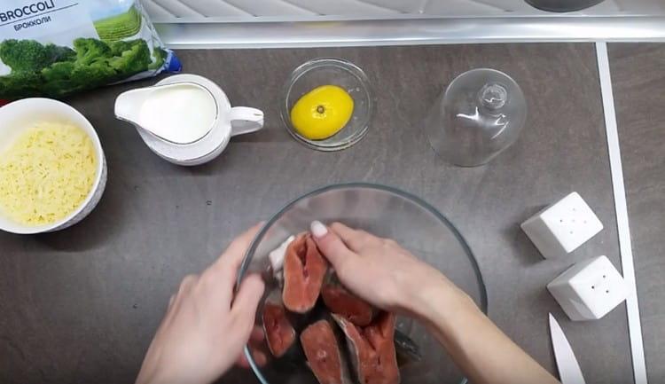 Stir the fish and leave to marinate for 20 minutes