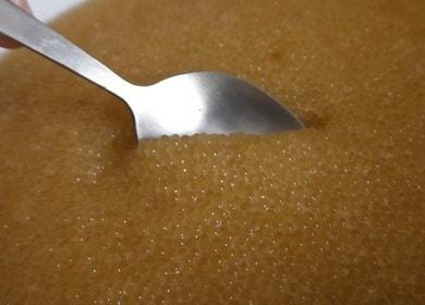 How to salt salted pike caviar at home: a step-by-step recipe with a photo.