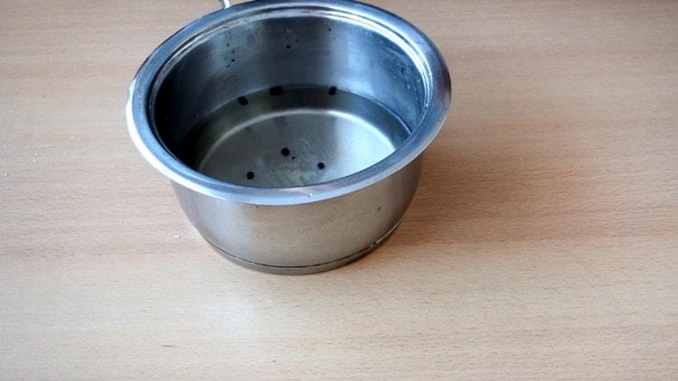 The marinade should cool completely.