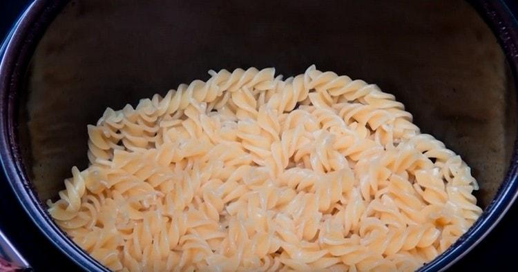 So we talked about how to cook pasta in a slow cooker.